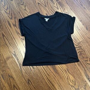 Tommy Bahama Black V- T-Shirt Sz M NWOT